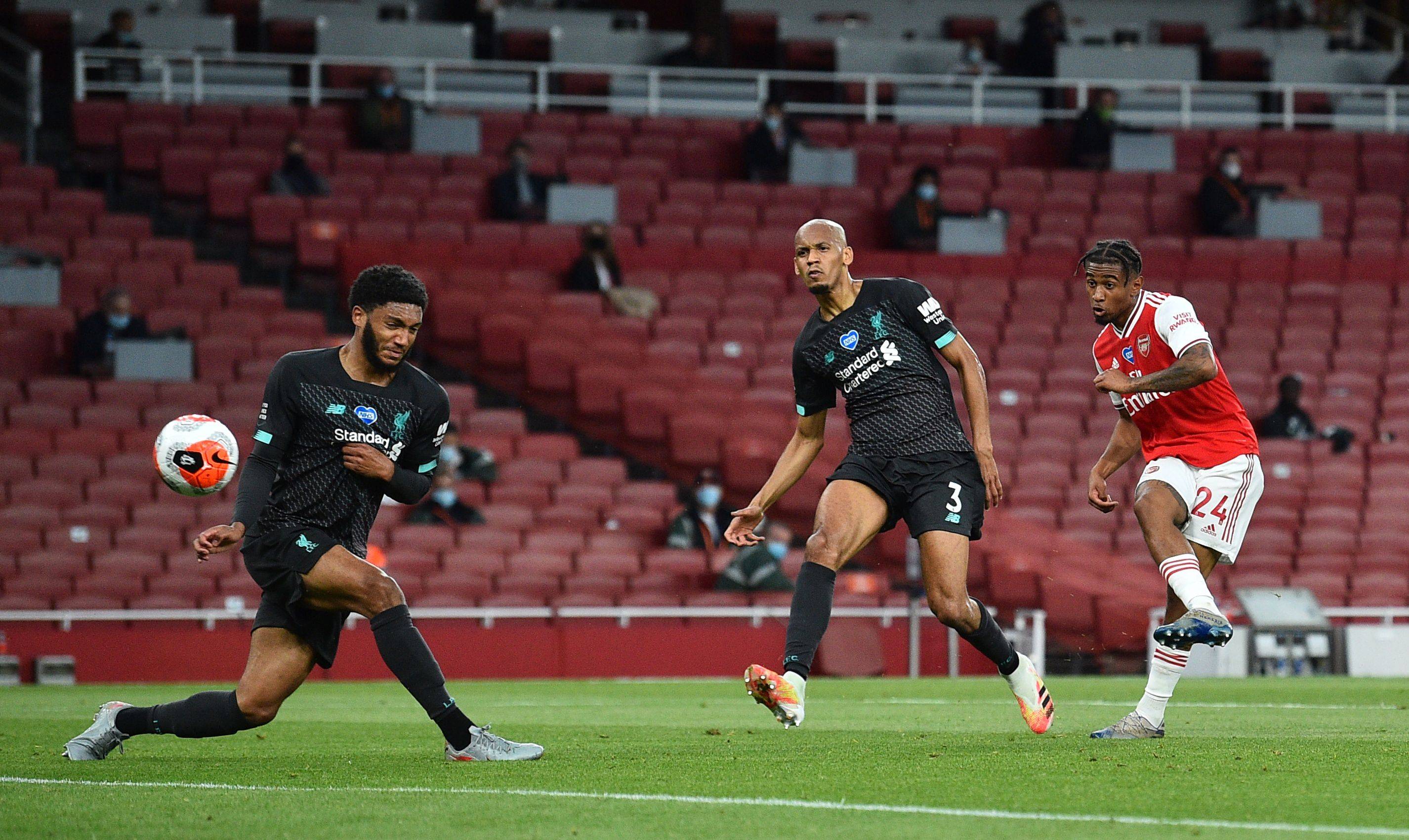 裁判之间的 裁判之间的